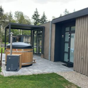 Batenburgh Deluxe met hottub | 4 personen